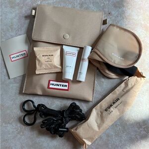 NEW Hunter Amenity Travel Kit Business Class Eva Air